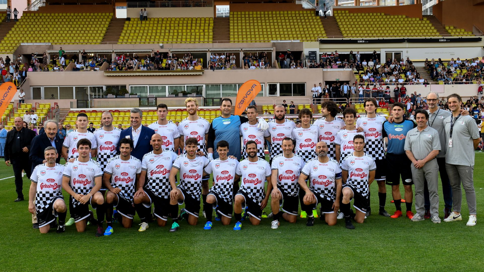 Στιγμιότυπο από τον φετινό αγώνα της Nazionale PIloti στο Μονακό