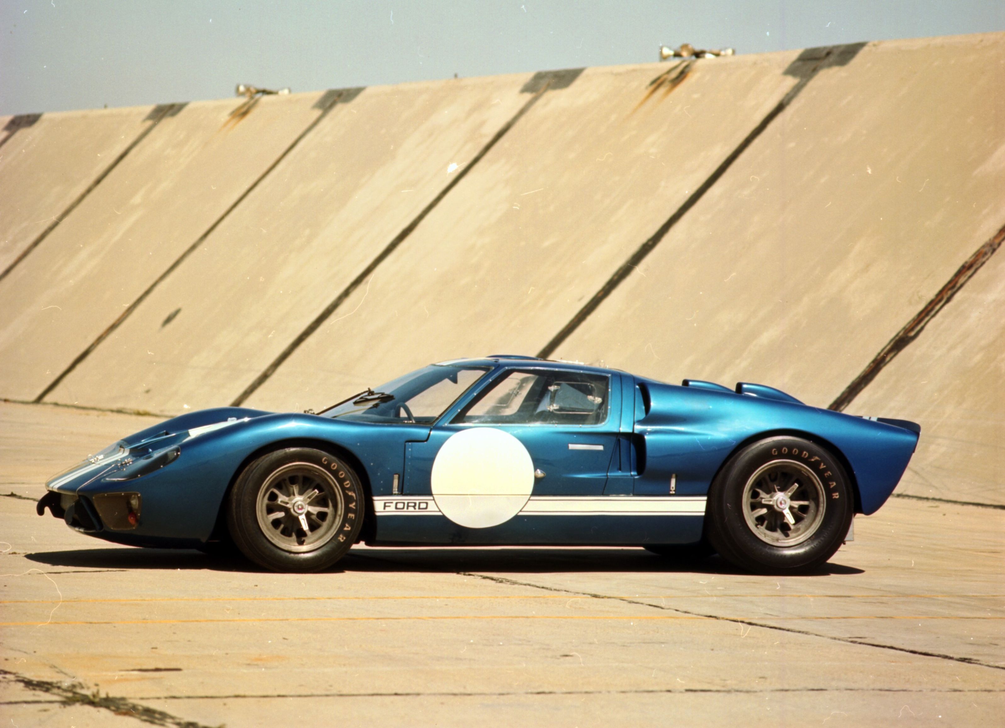 Ford GT40