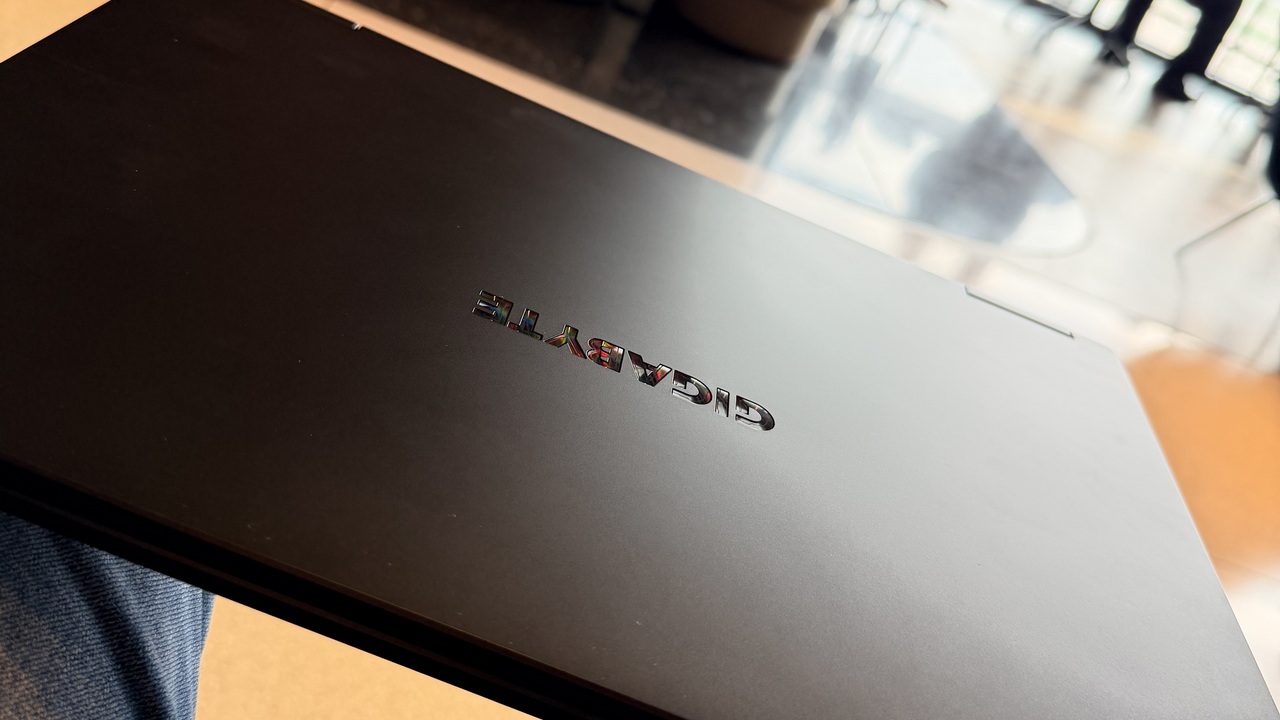 AORUS A16 Gaming Laptop