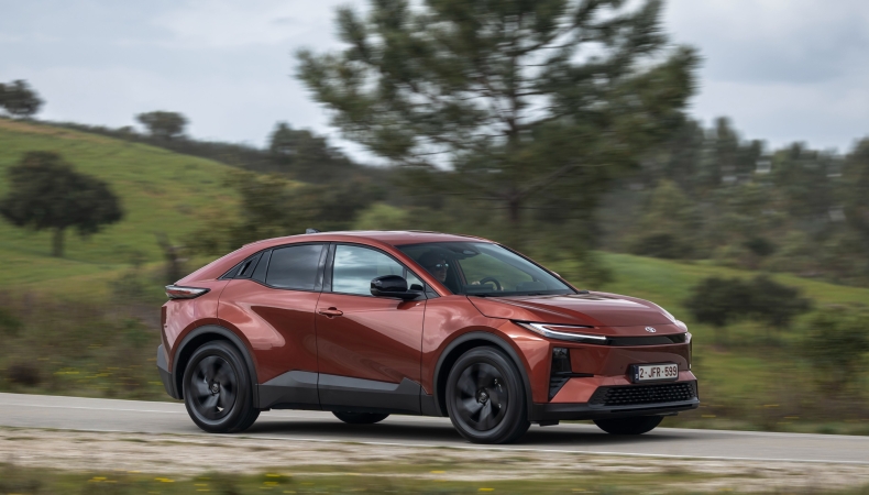 Toyota C-HR+