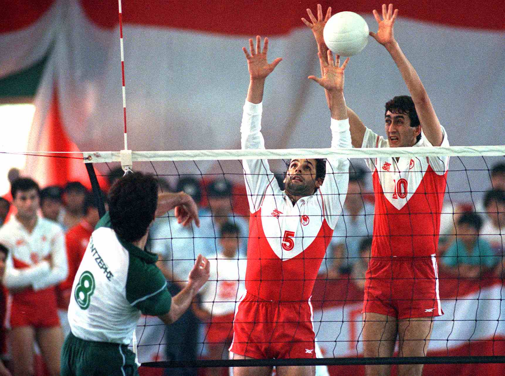 Μουστακίδης