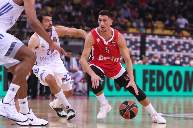 Λαρεντζάκης