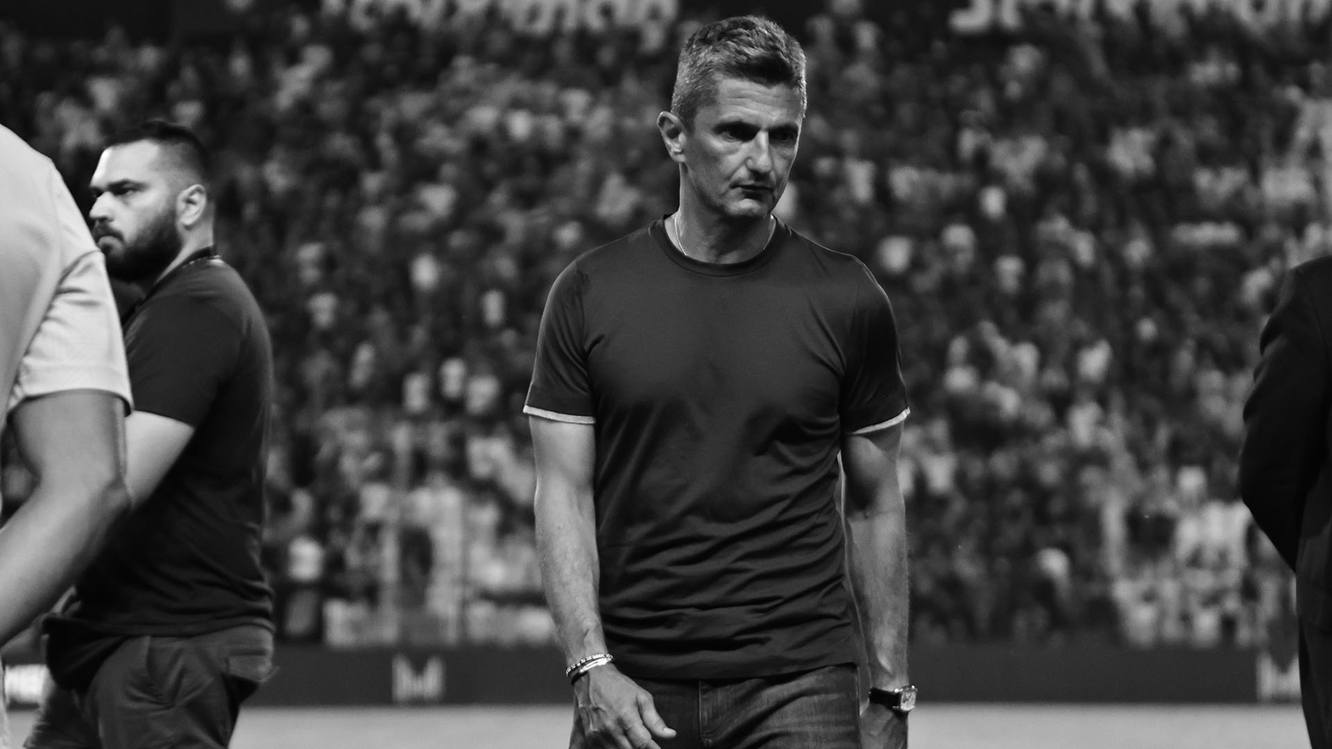 Ο Ραζβάν Λουτσέσκου στον πάγκο του ΠΑΟΚ