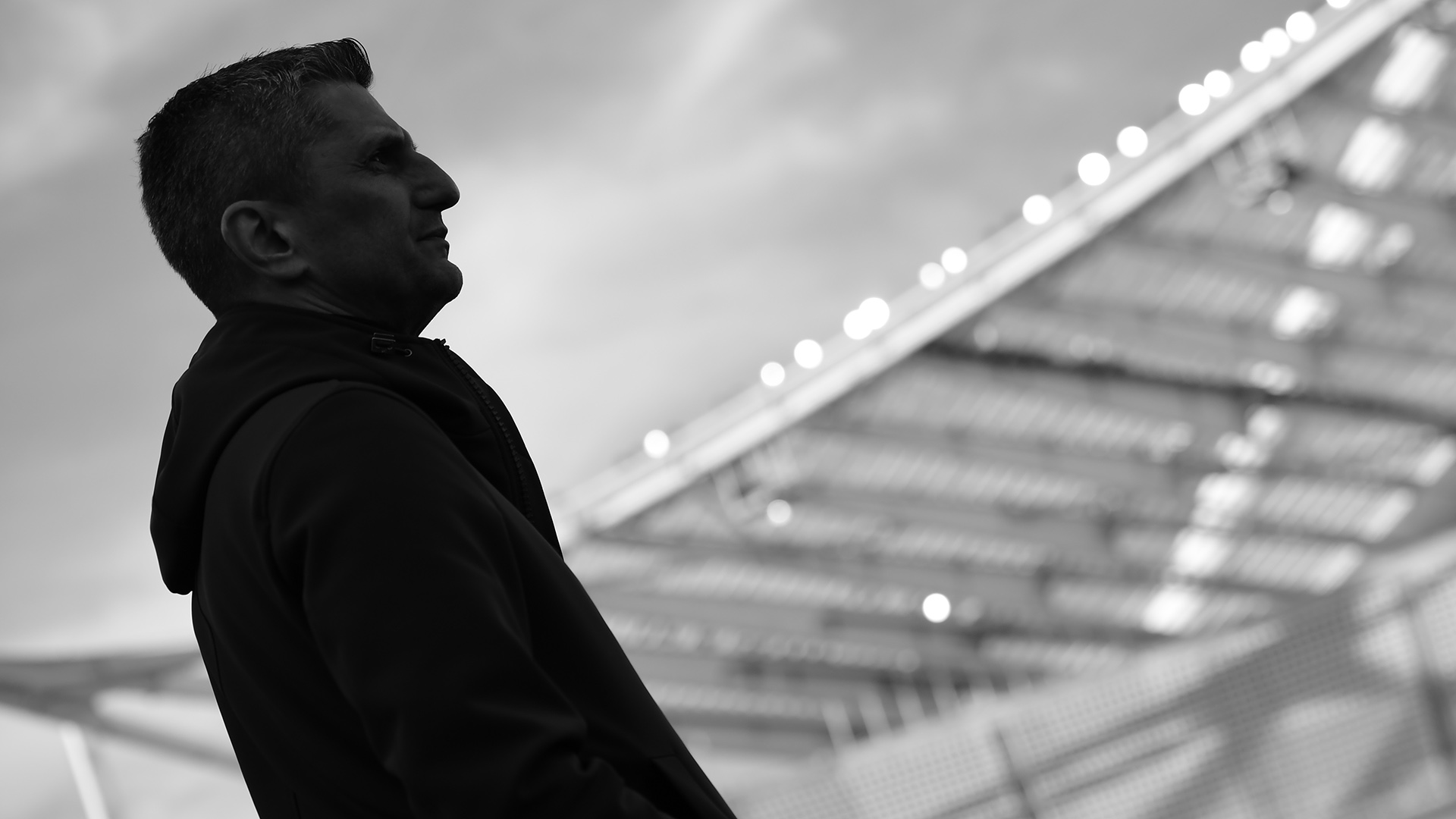 Ο Ραζβάν Λουτσέσκου