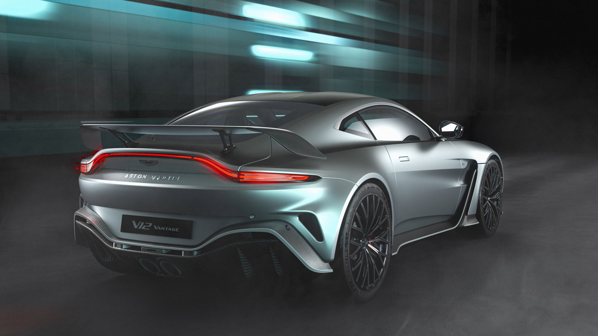 Aston Martin V12 Vantage