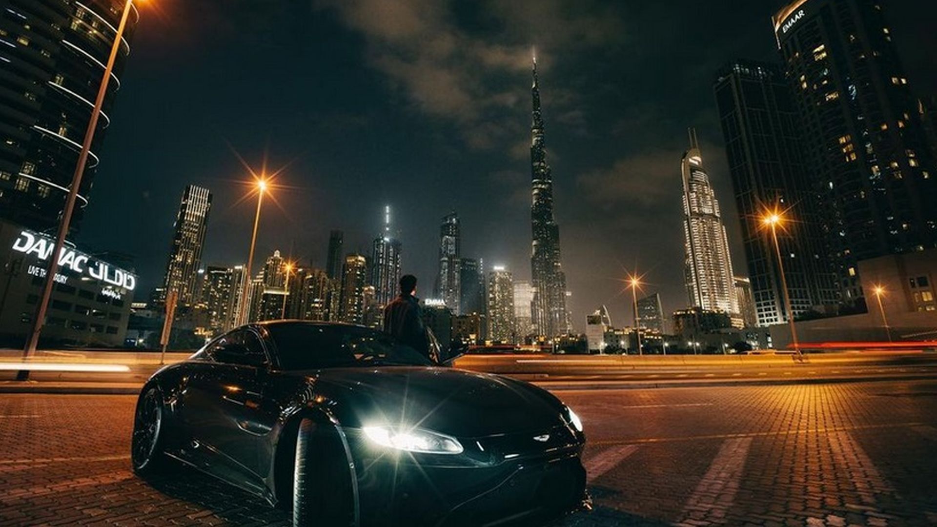 Aston Martin Vantage Τσιτσιπάς