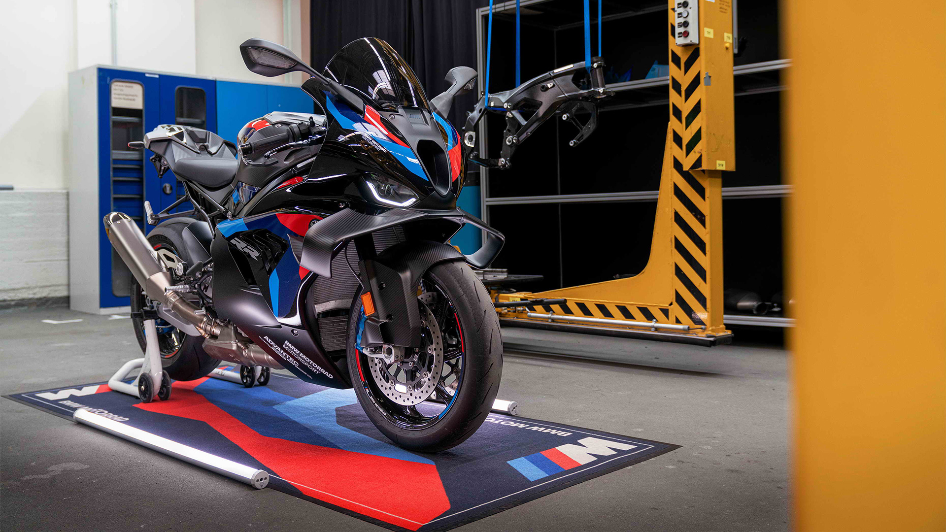 M1000 rr