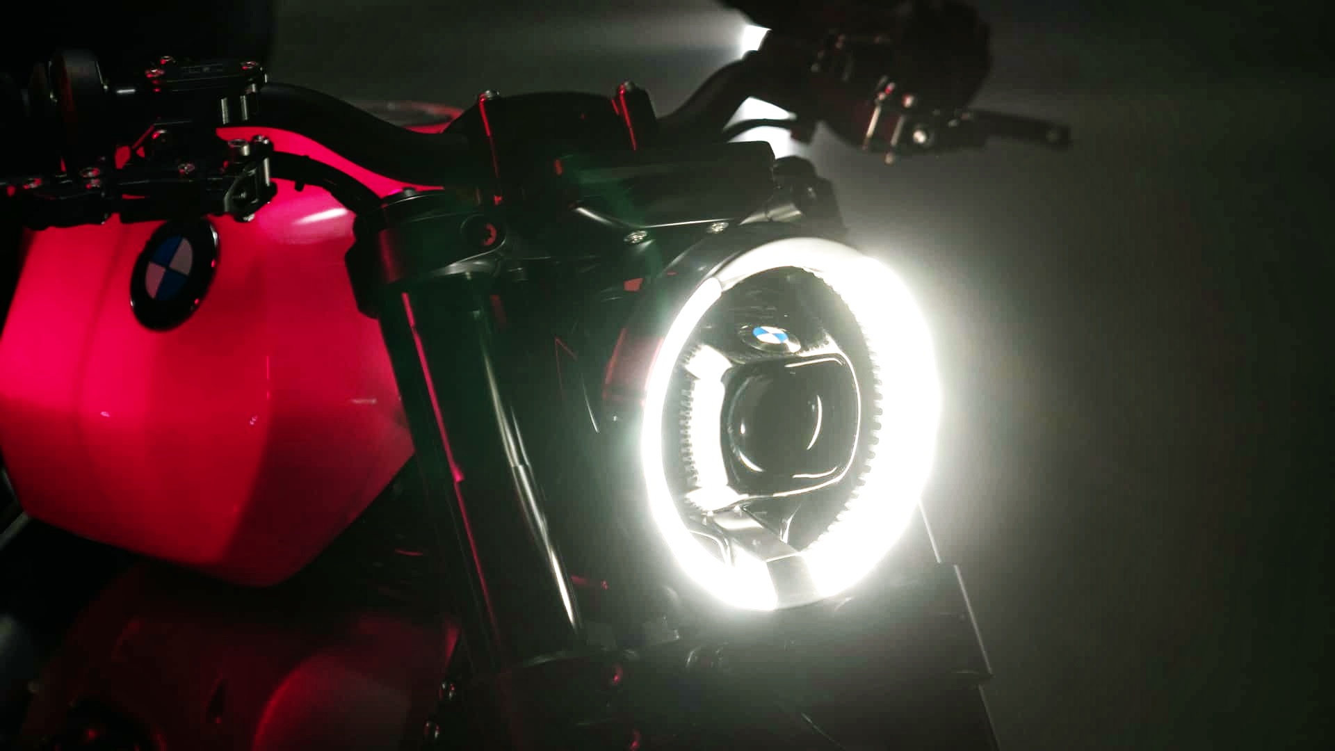 BMW