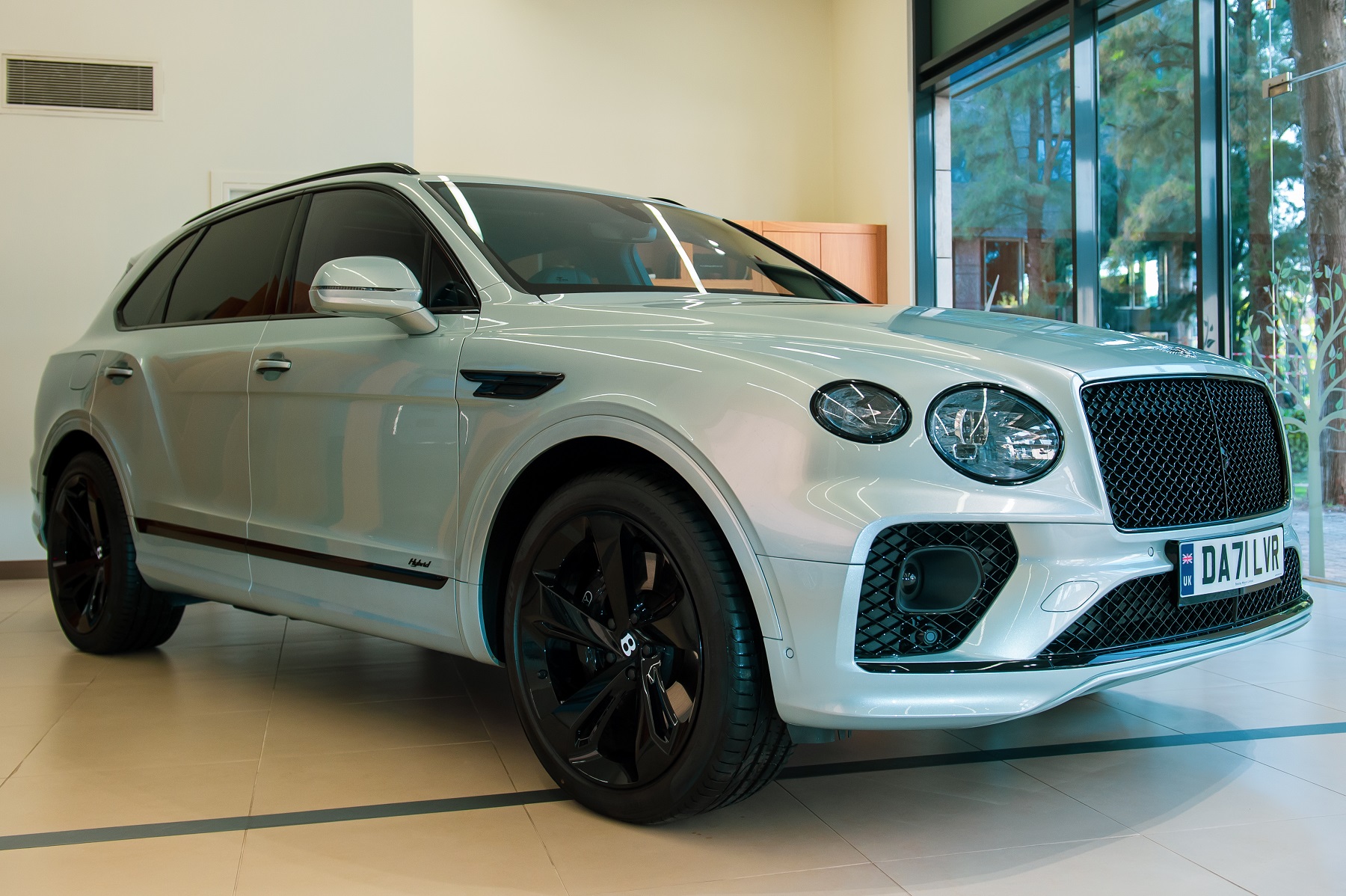 Bentayga Hybrid