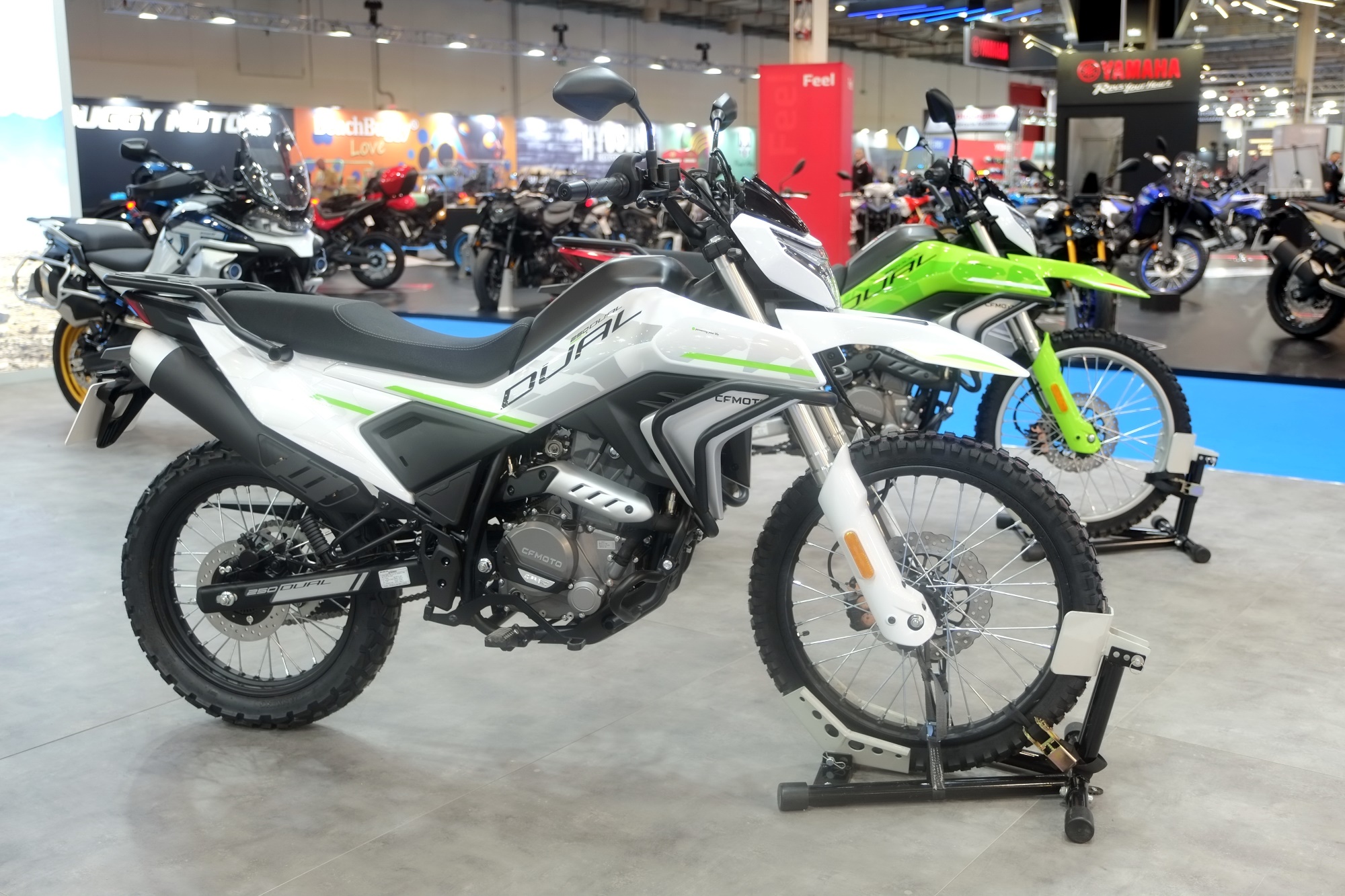CFMOTO Dual 250