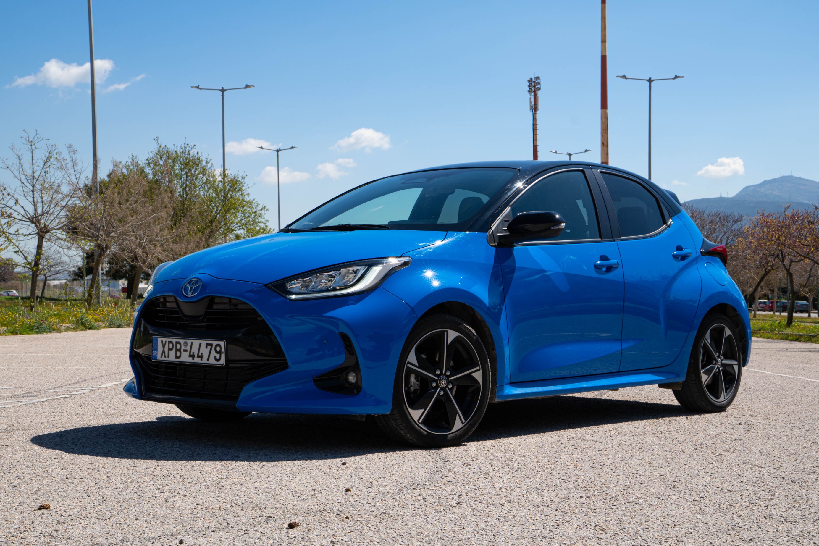 Renault Clio vs Toyota Yaris