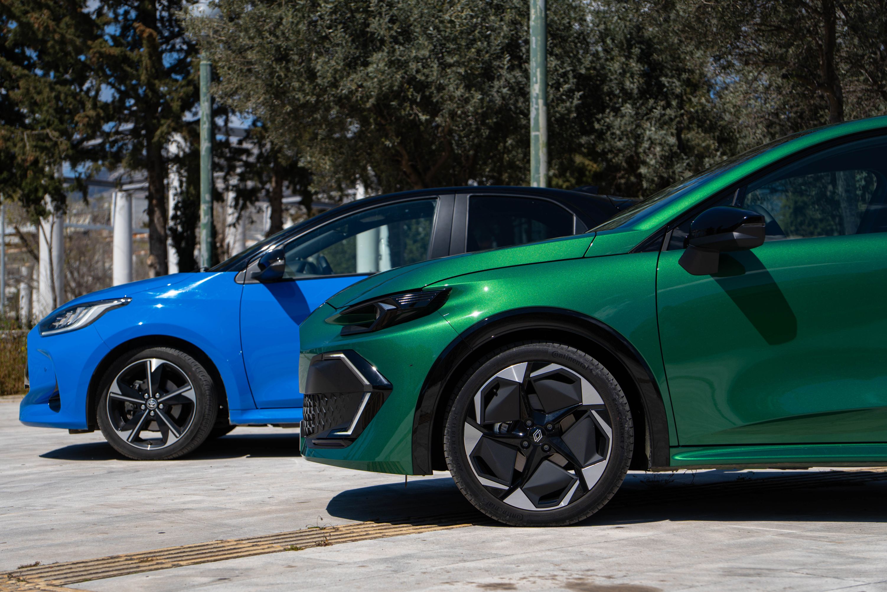 Renault Clio vs Toyota Yaris