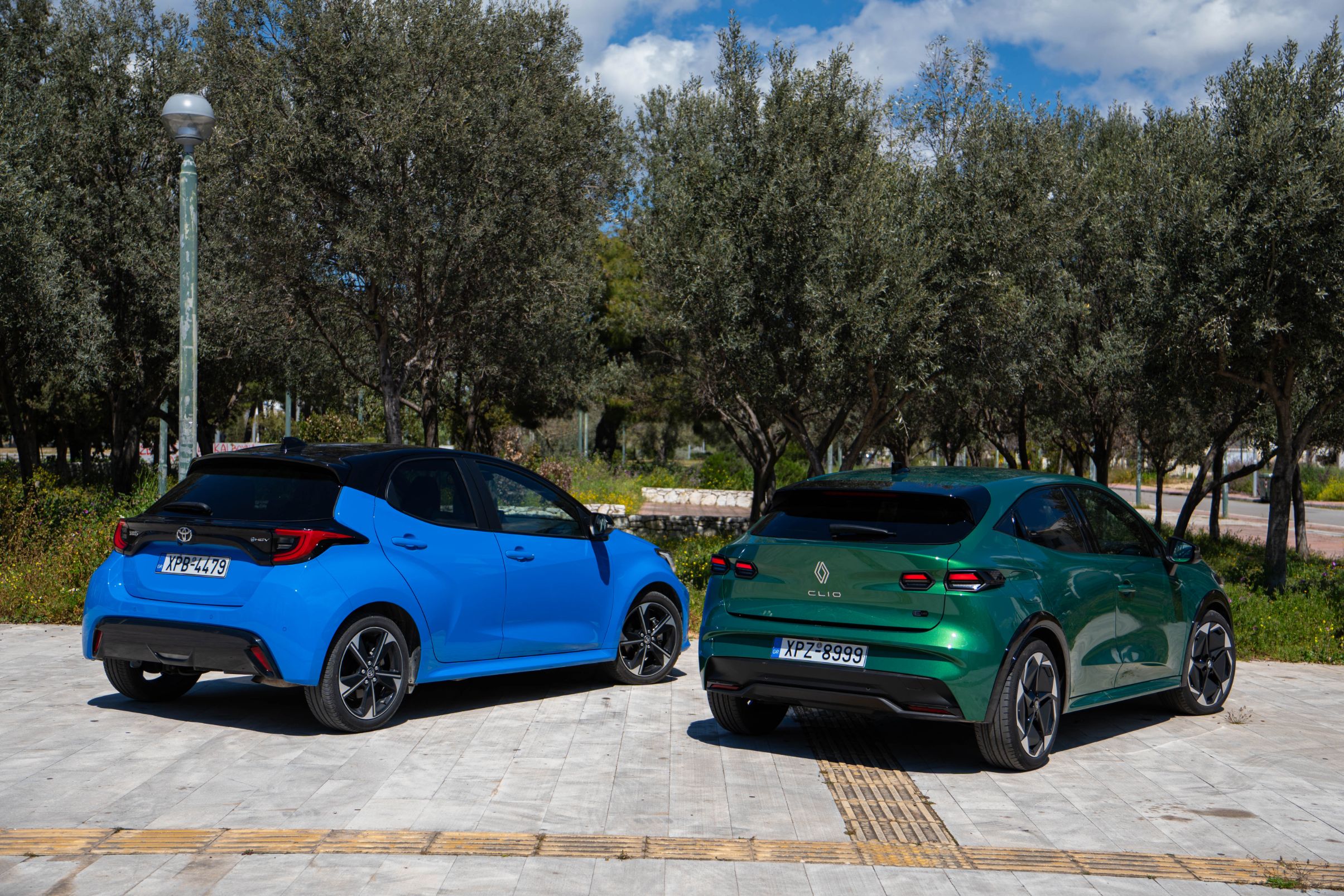 Renault Clio vs Toyota Yaris