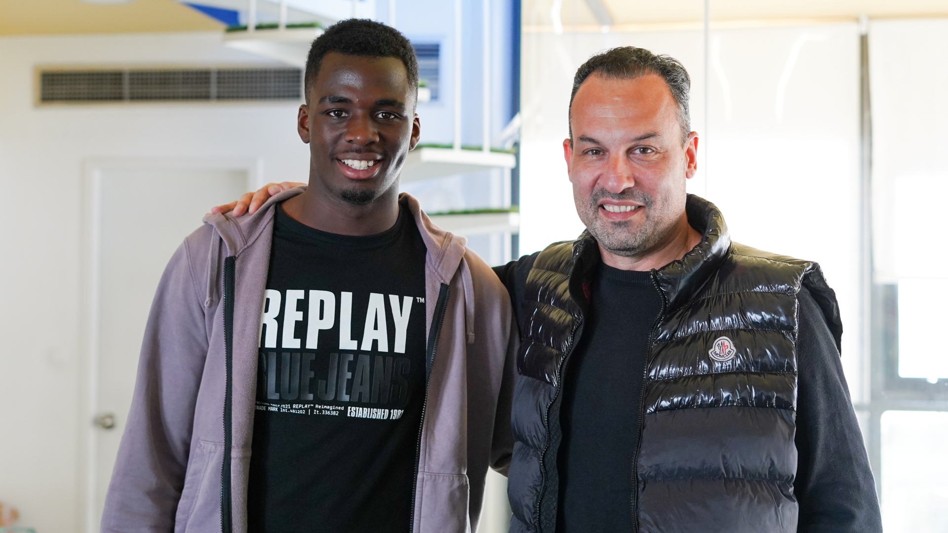 O Ανδρέας Τέτει με τον Γιώργο Μανταίο