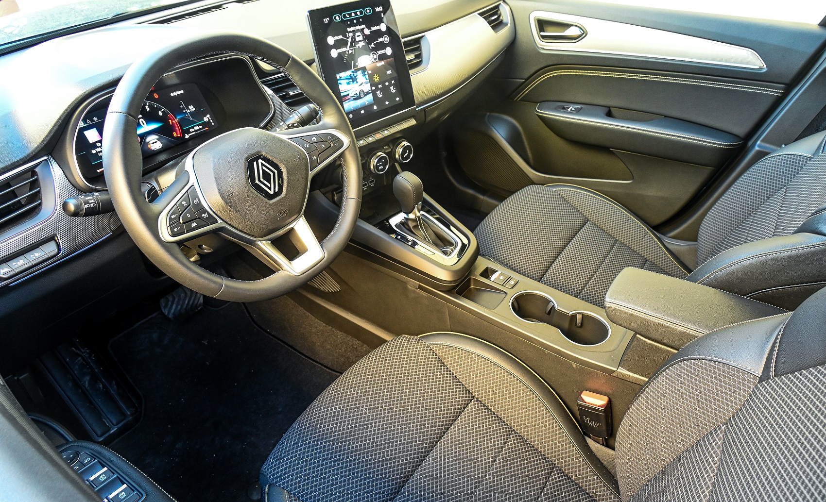 Renault Arkana 140 EDC 2024