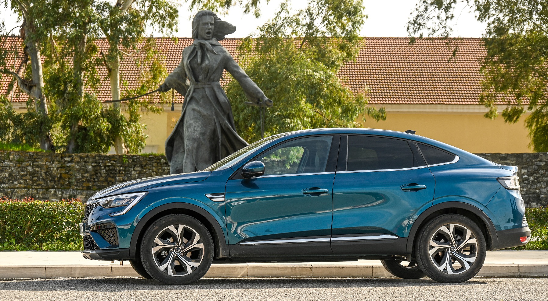 Renault Arkana 140 EDC 2024