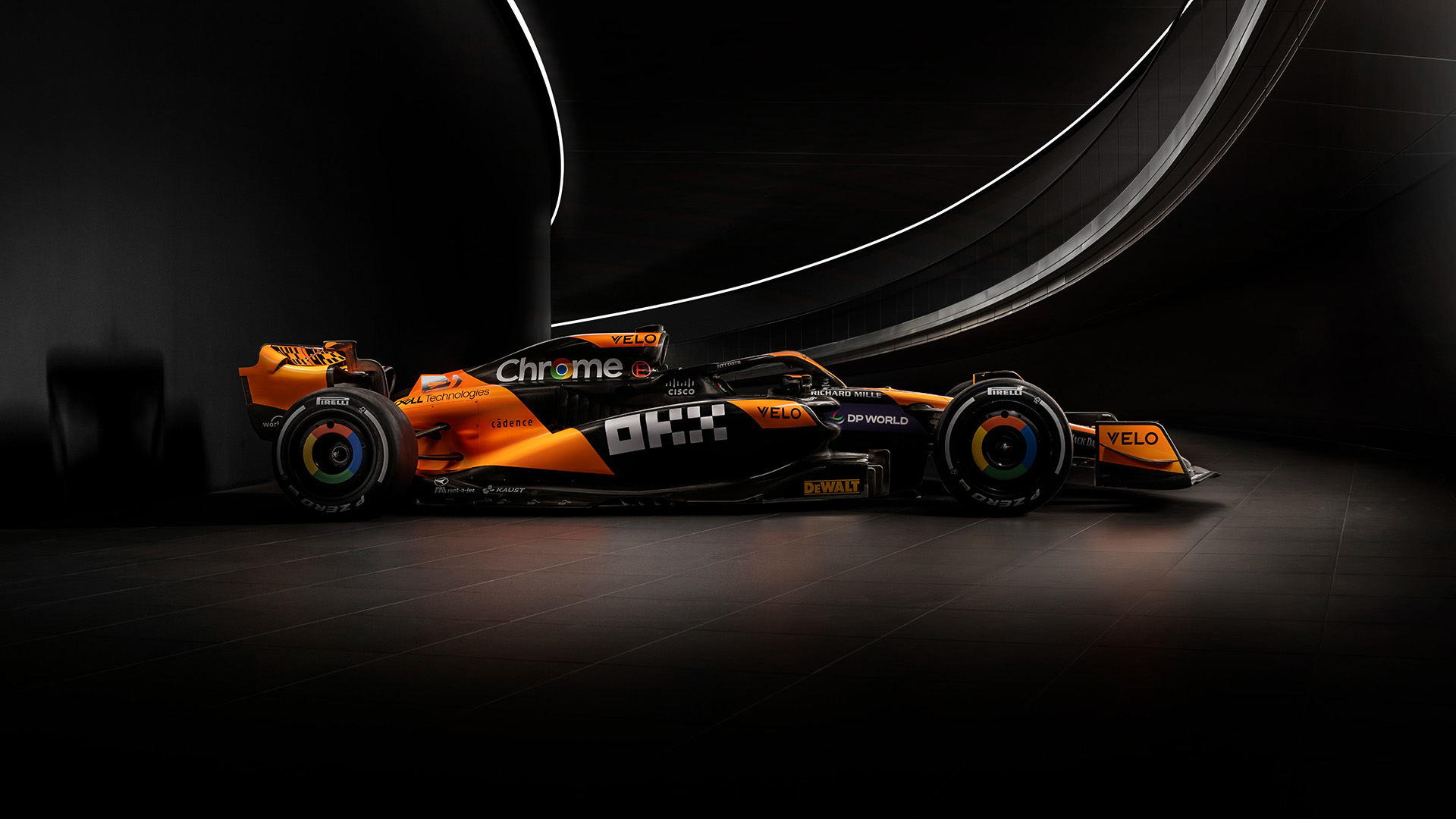 McLaren MCL38