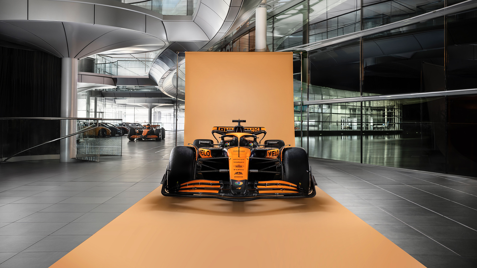 McLaren MCL38