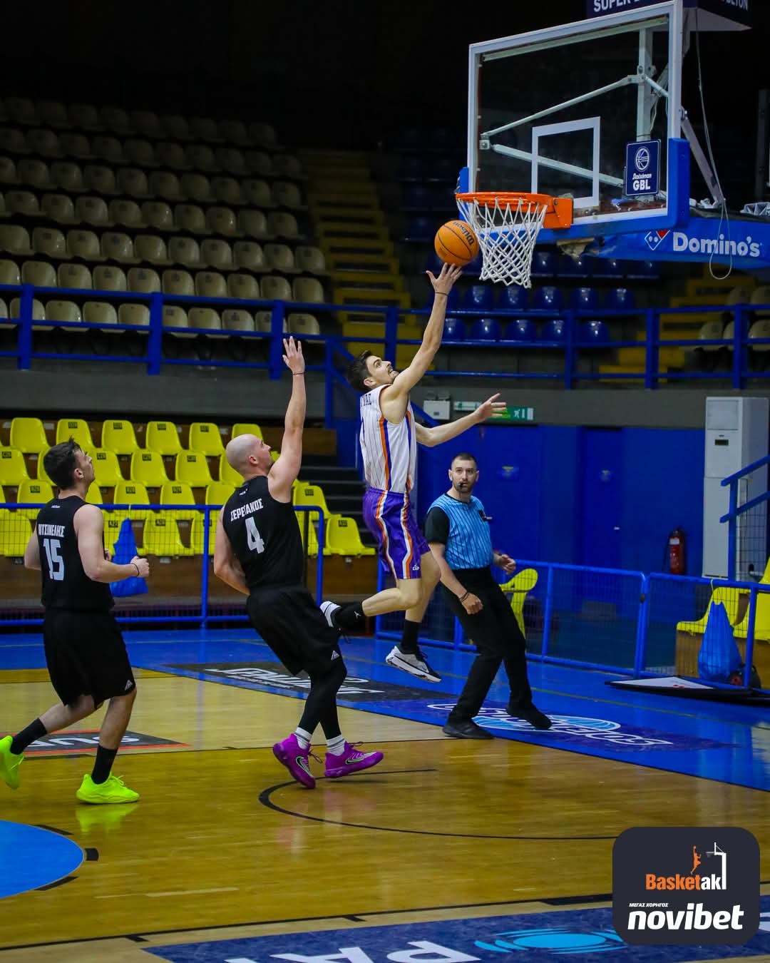 Από αγώνα για το basketaki