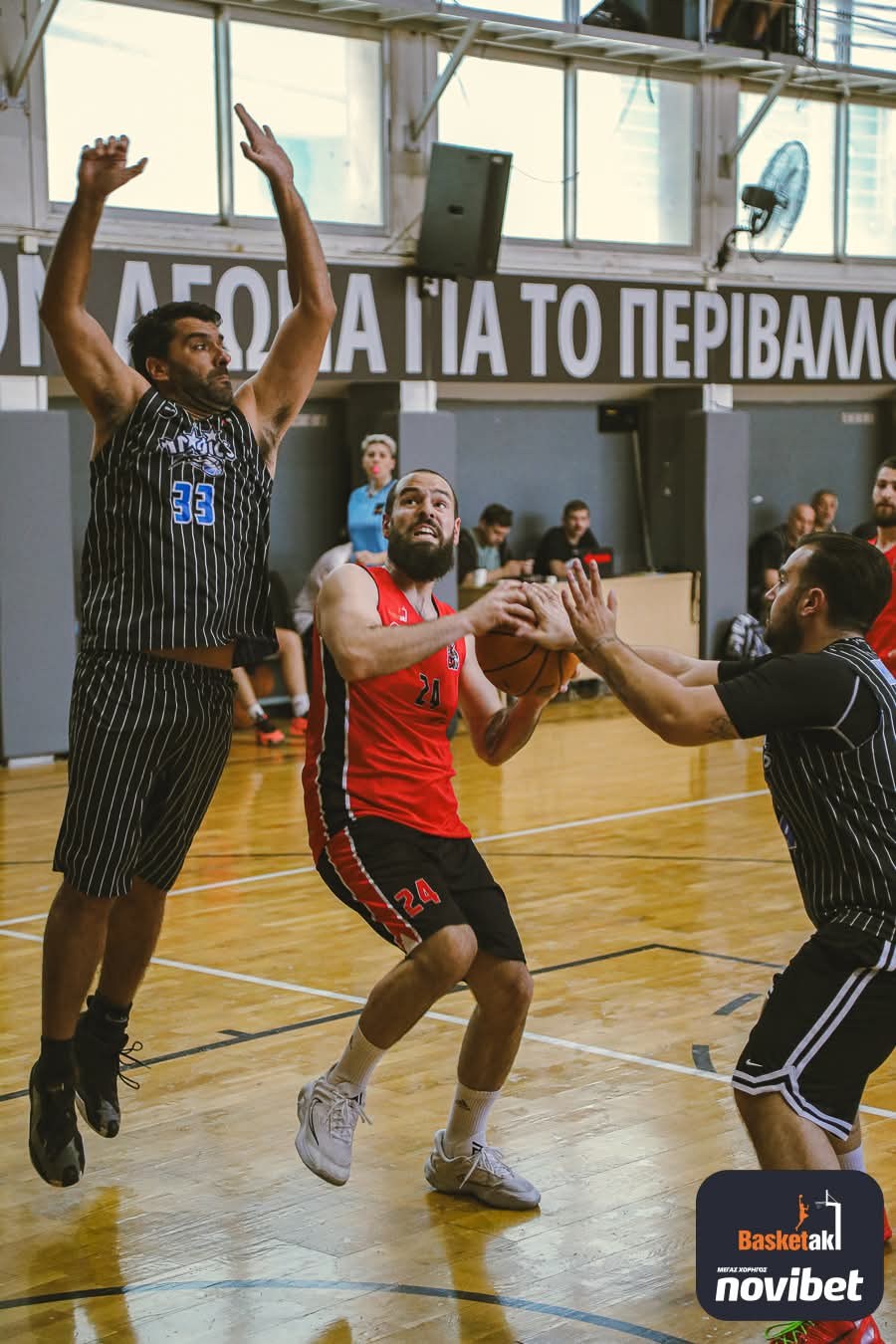 Από αγώνα για το basketaki