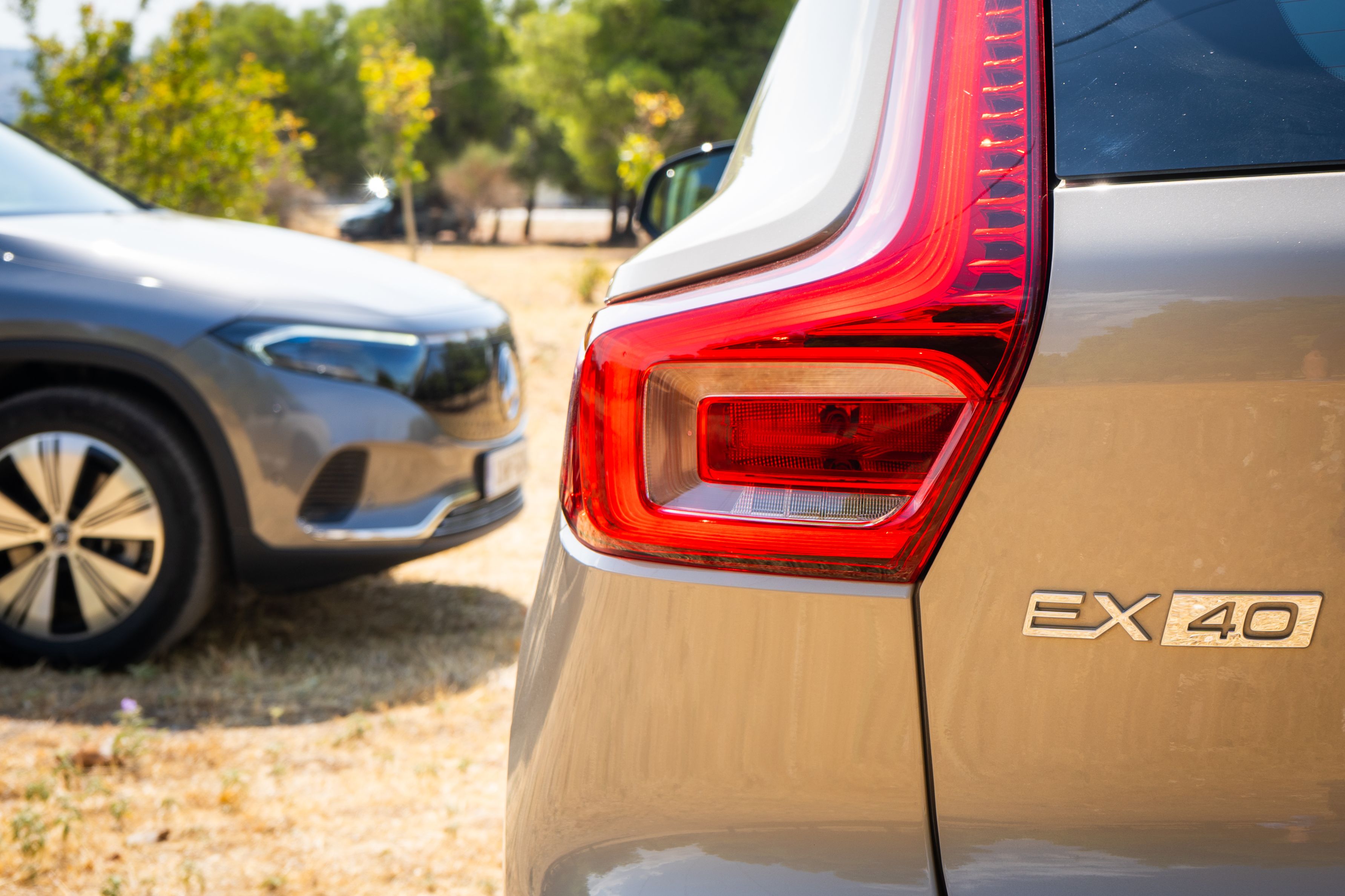 Mercedes EQA vs Volco EX40