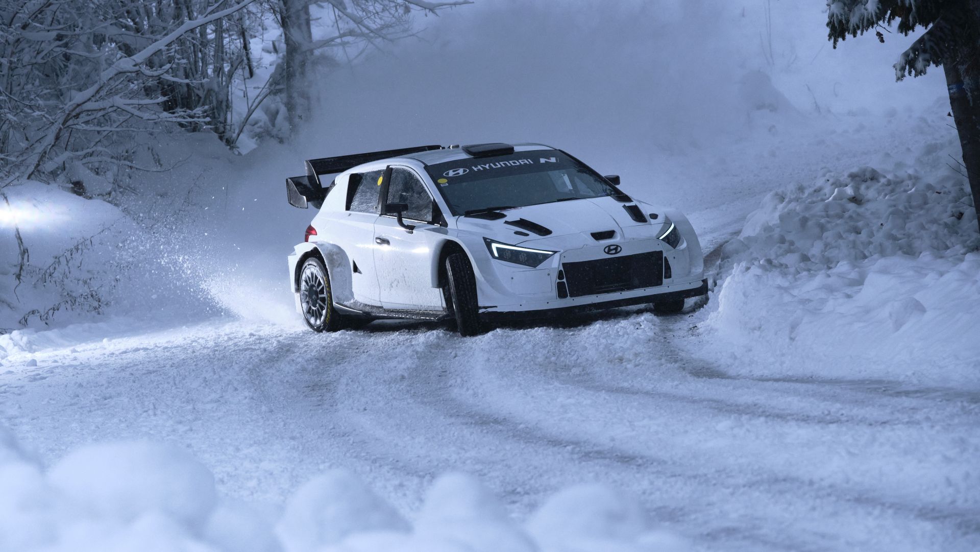 Το Hyundai i20N Rally1 σε δοκιμές εξέλιξης