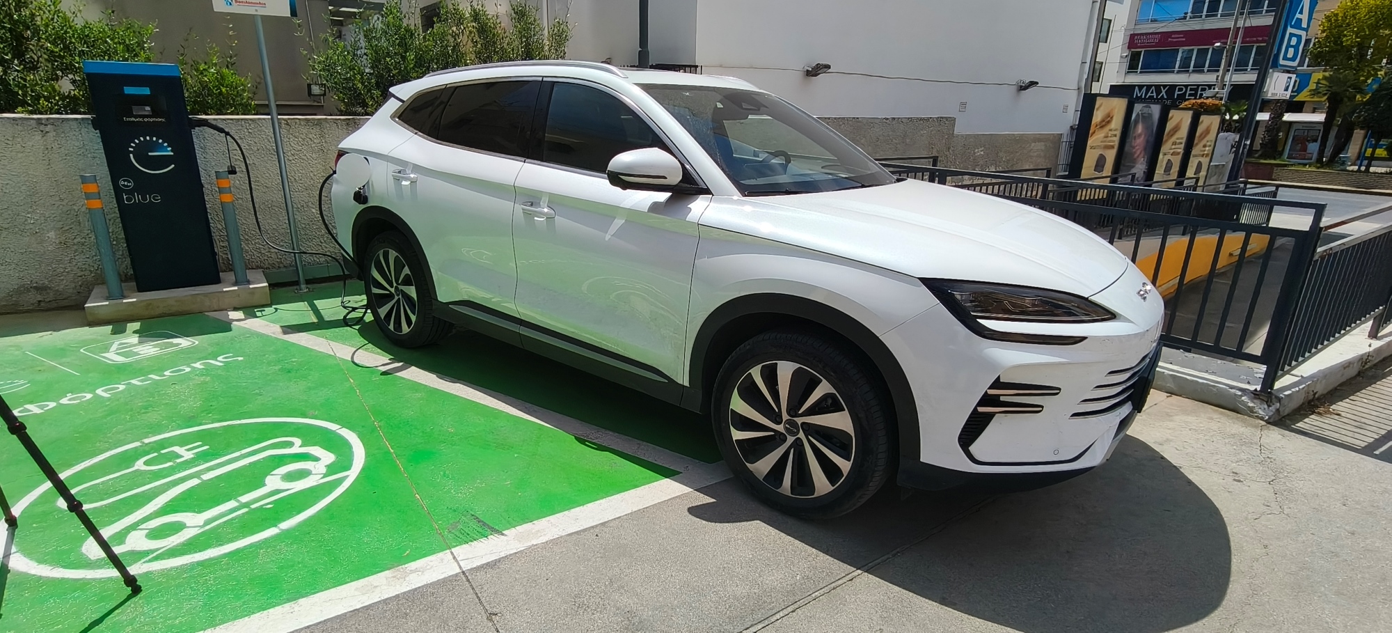 BYD Seal U DM-i Design