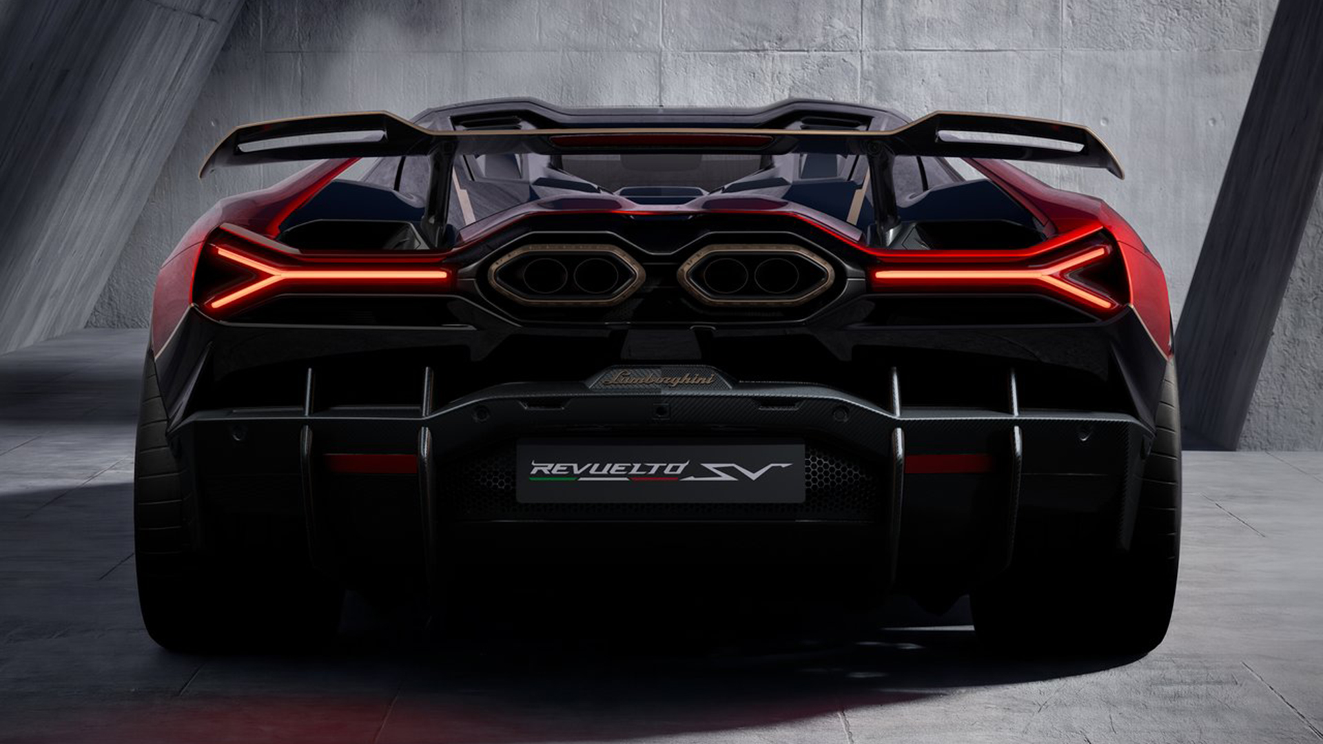 Lamborghini Revuelto