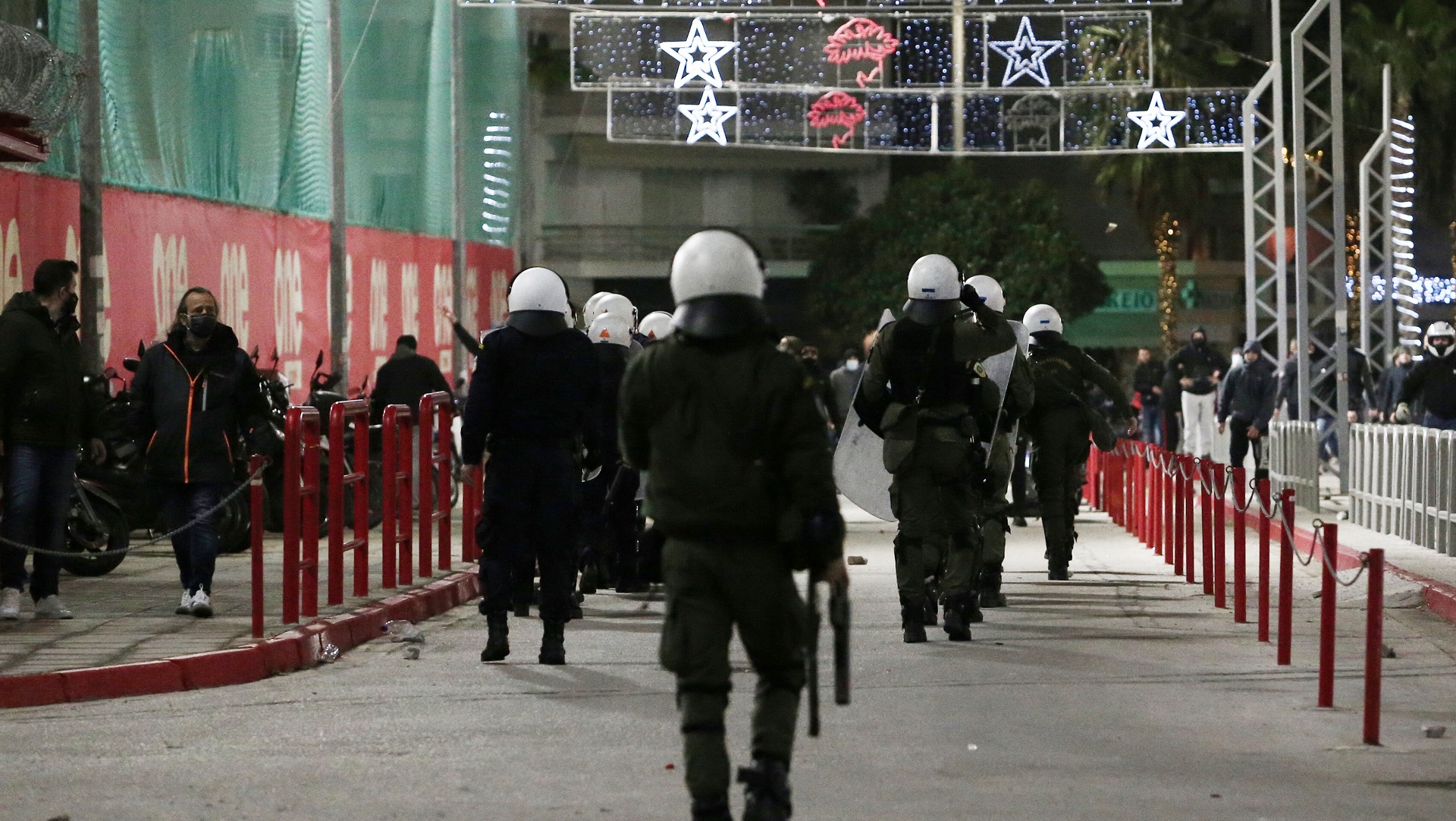 Επεισόδια μεταξύ αστυνομίας και οπαδών του Ολυμπιακού