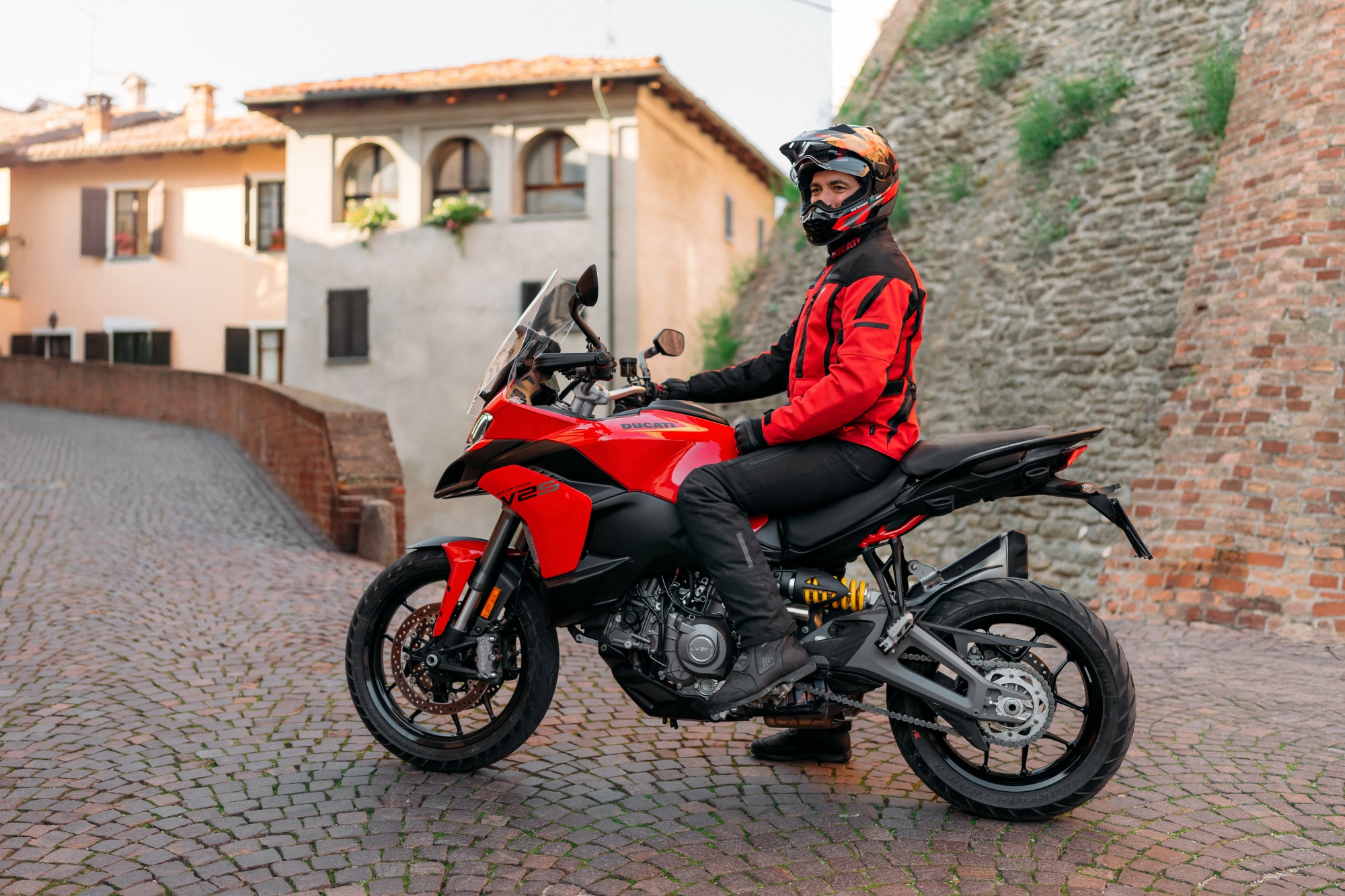 Ducati Multistrada V2