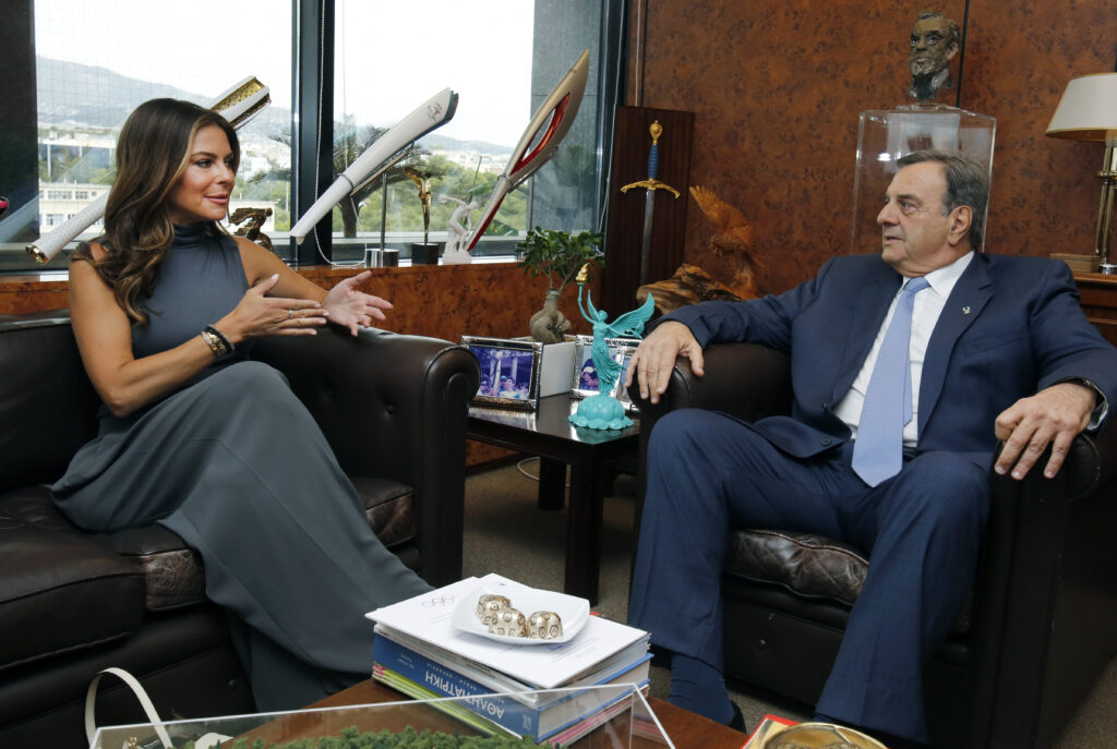 Menounos Kouvelos EOE