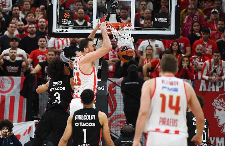 Μιλουτίνοφ