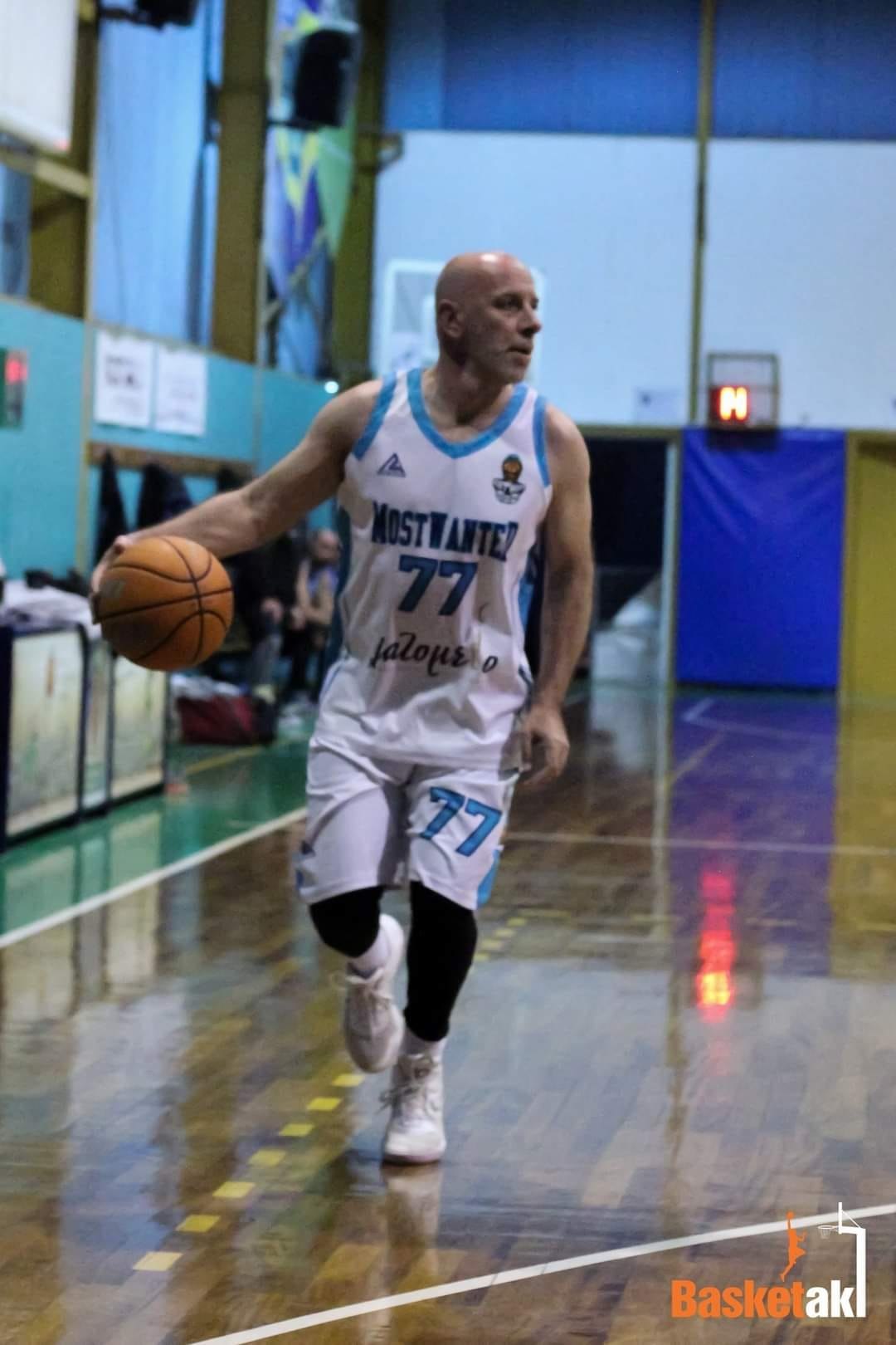 Από αγώνα για το basketaki