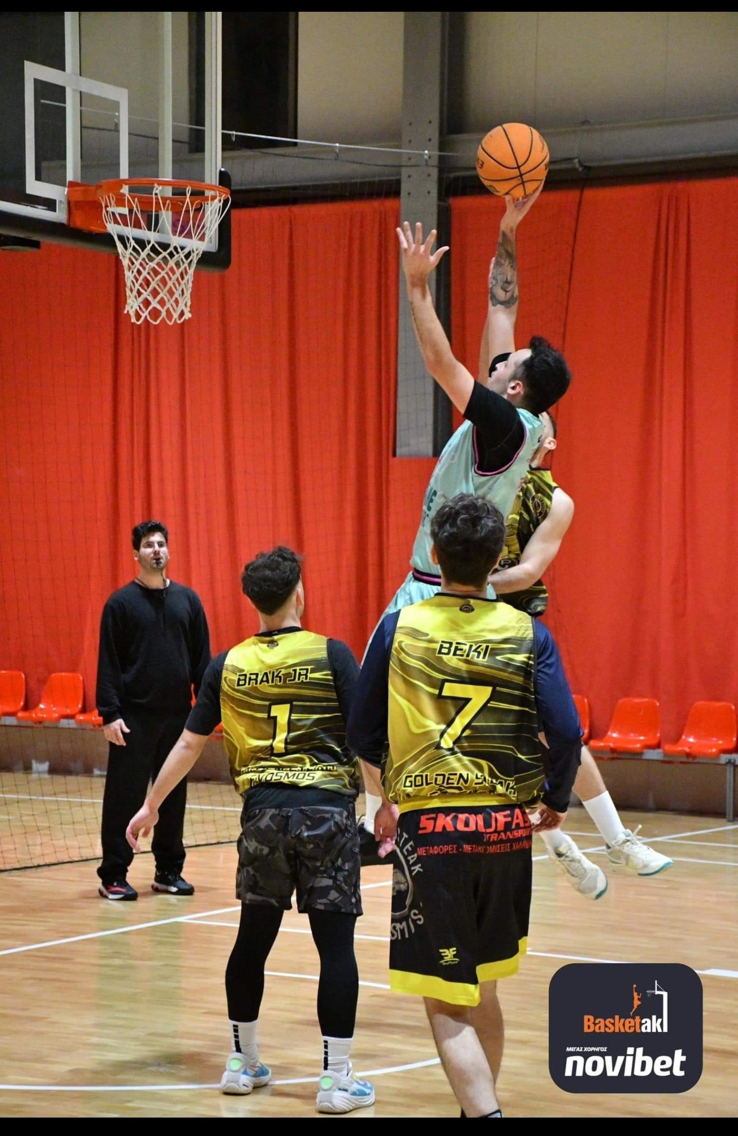 Από αγώνα για το basketaki