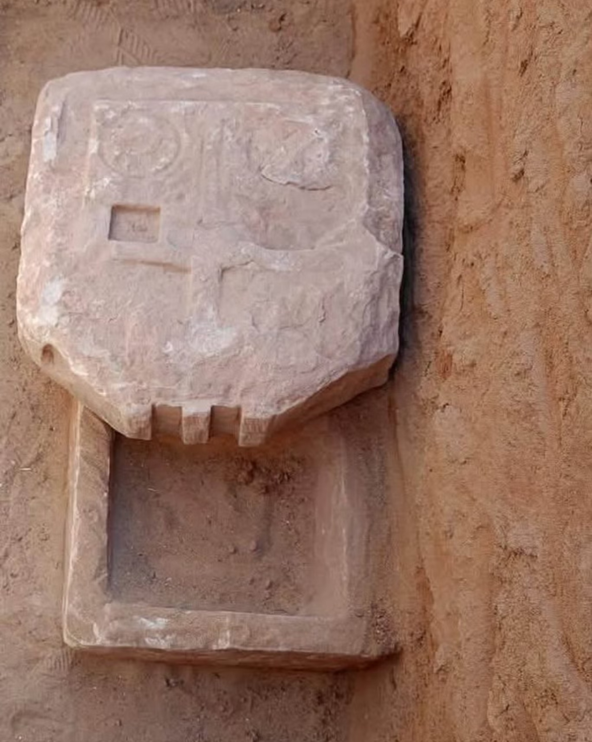 Στήλη
