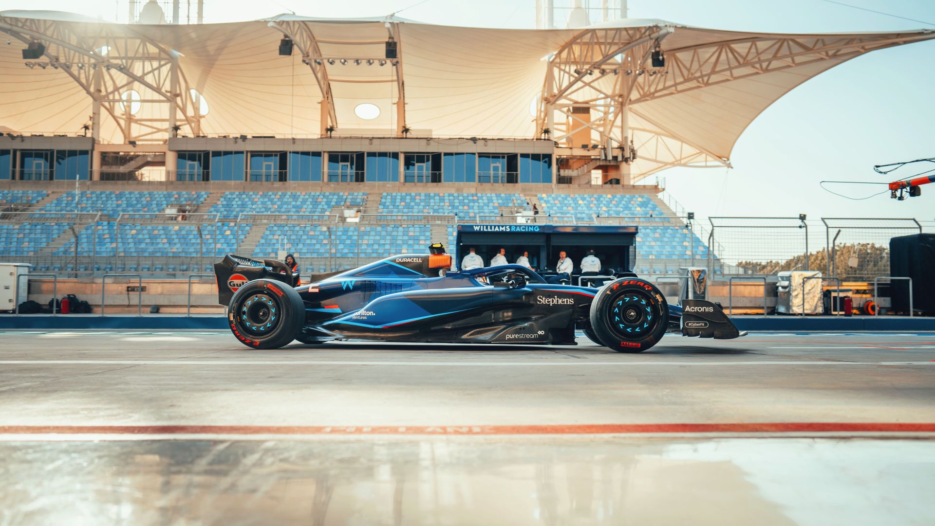 Ο Λόγκαν Σάρτζεντ στο Σακχίρ