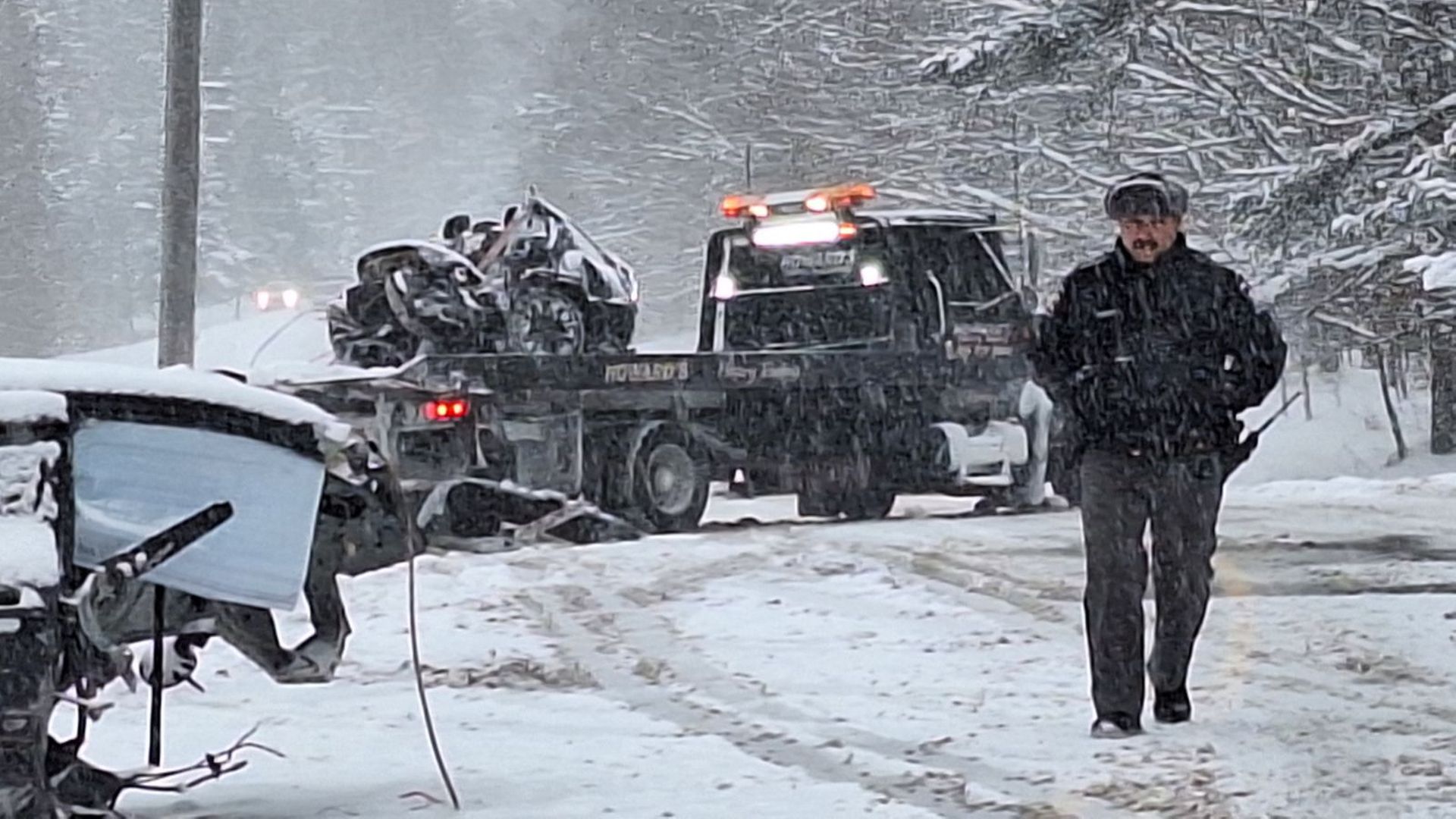 Subaru WRC έπεσε σε εκχιονιστικό και κόπηκε στη μέση