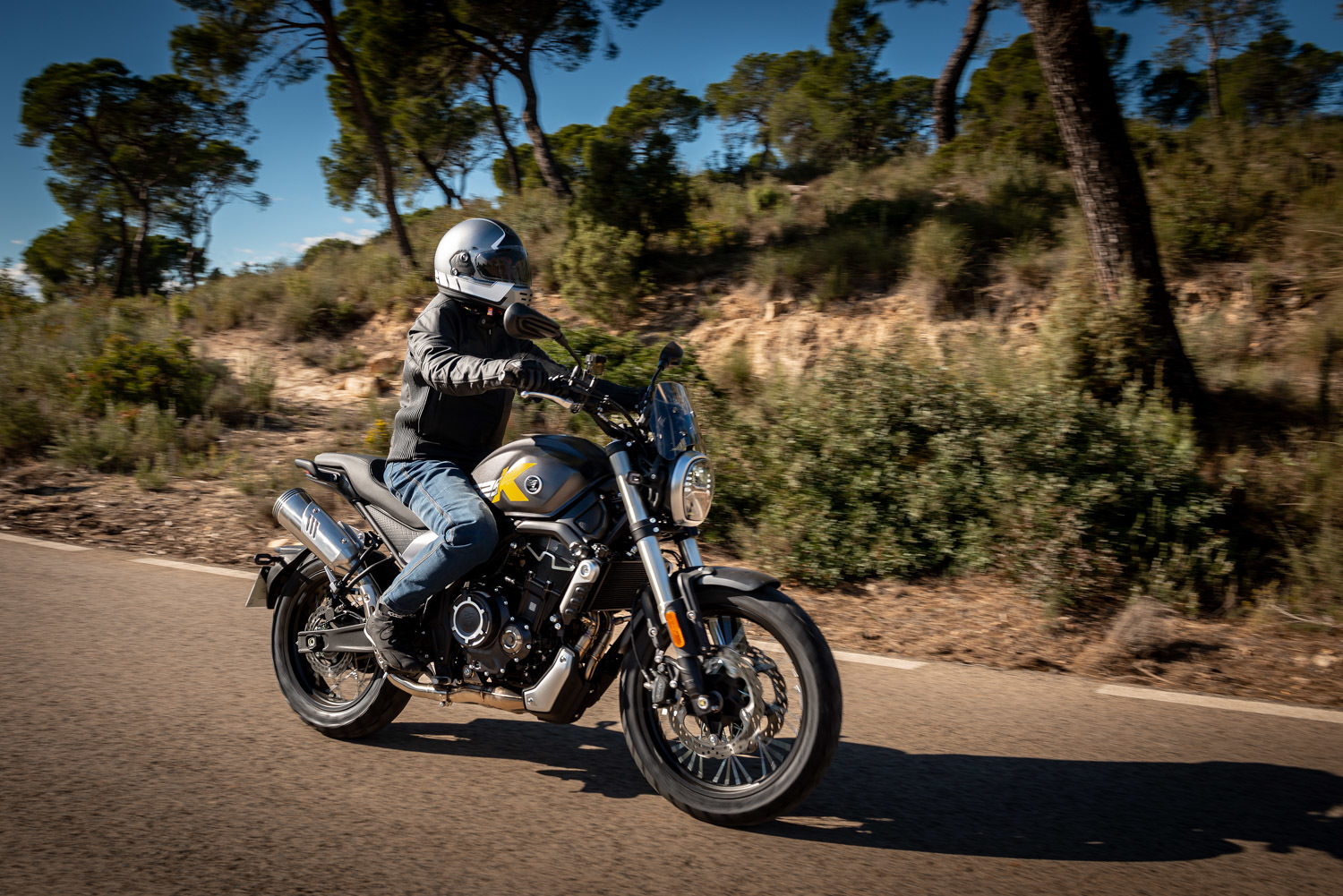 Test Ride Voge AC525X