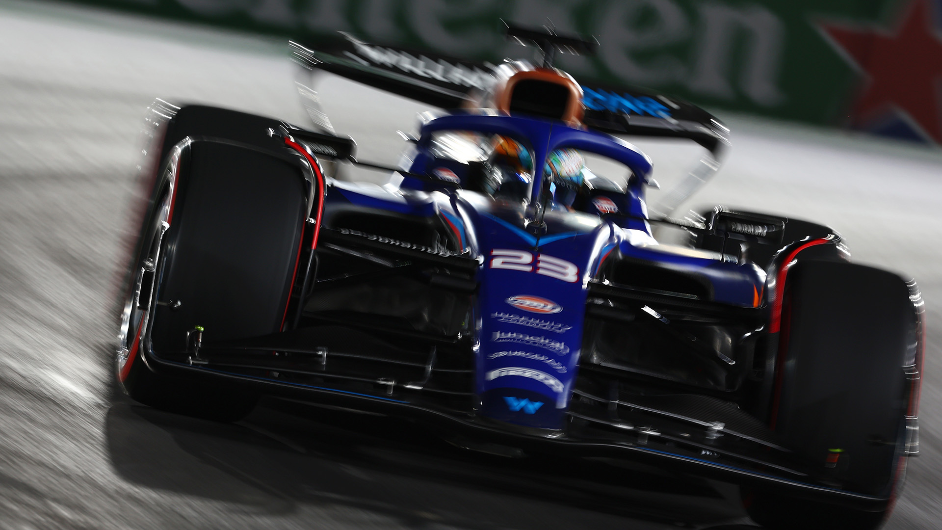 Άλεξ Άλμπον