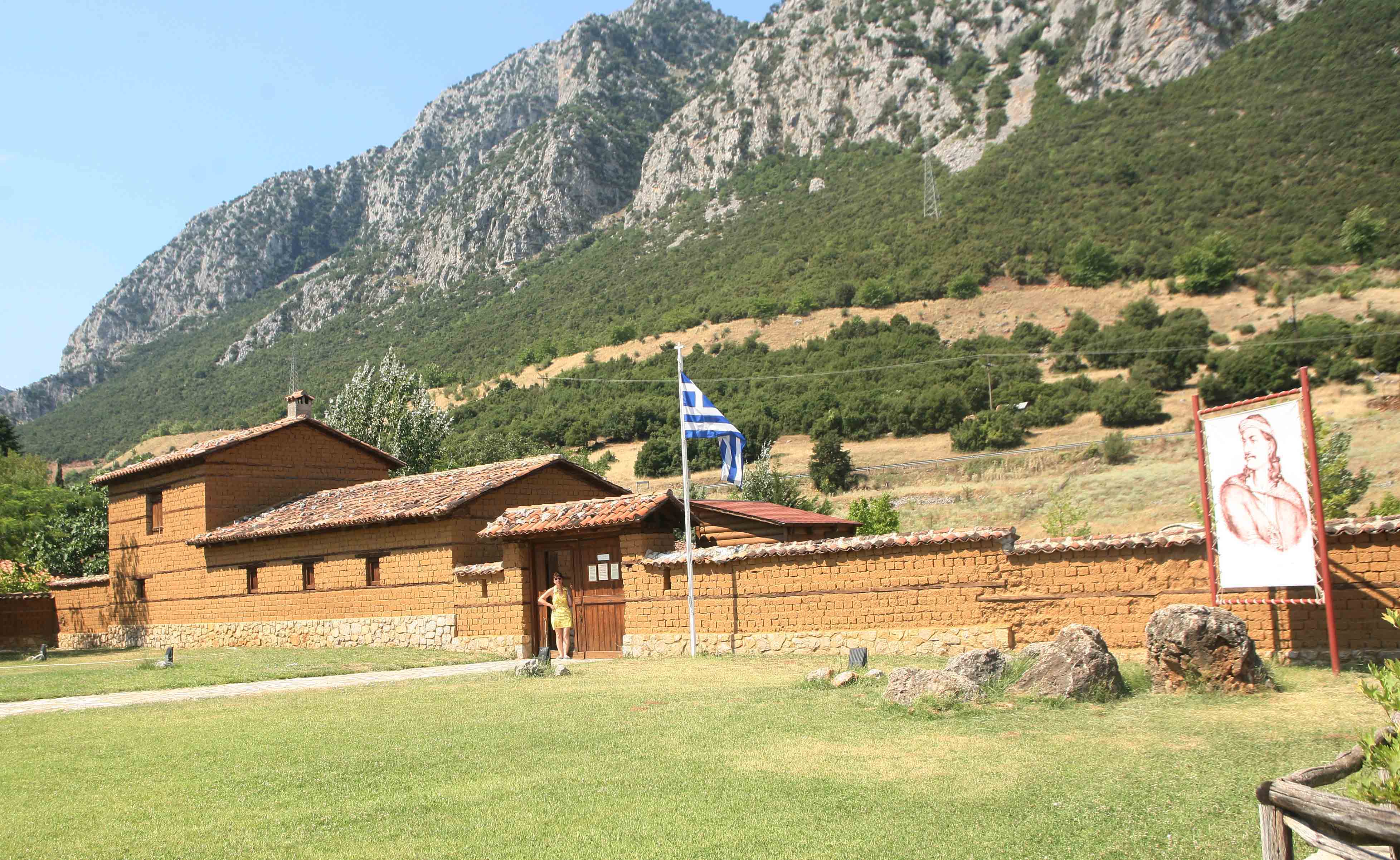 To ιστορικό Χάνι της Γραβιάς