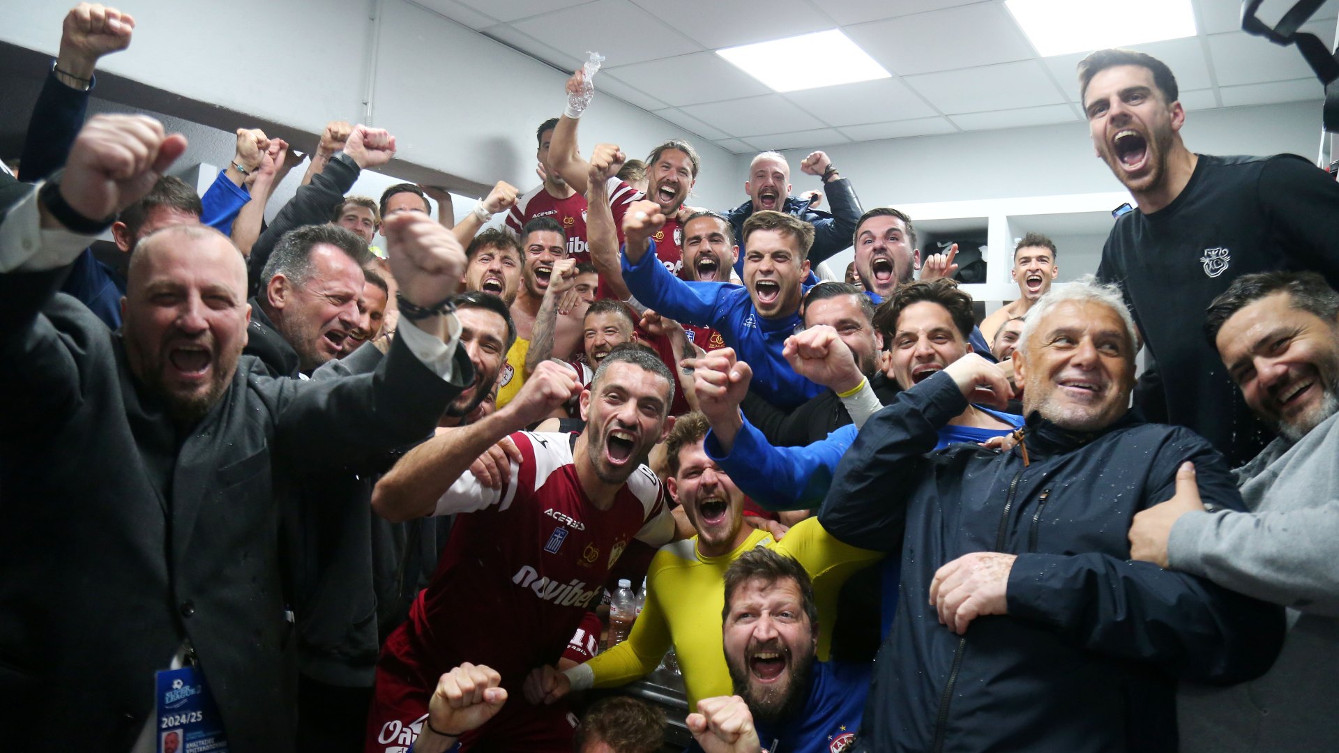 Αποδυτήρια ΑΕΛ