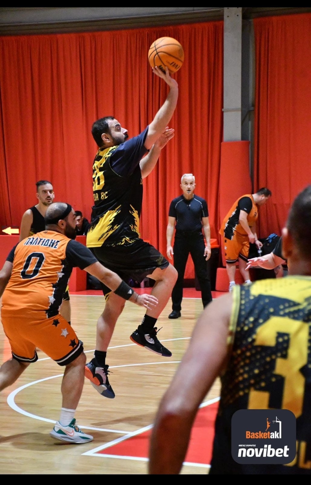 Από αγώνα για το basketaki