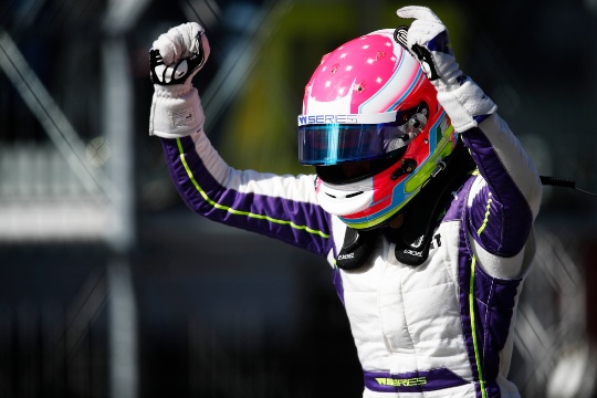 Η Αλις Πάουελ