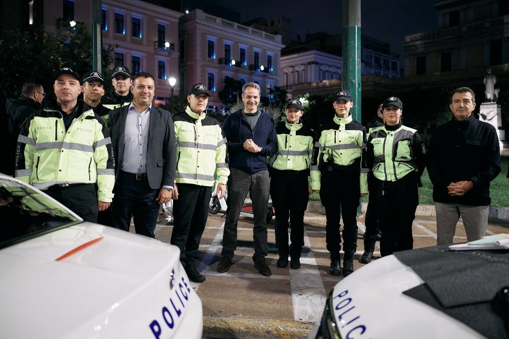 Ο Κυριάκος Μητσοτάκης έκανε αλκοτέστ στο κέντρο της Αθήνας