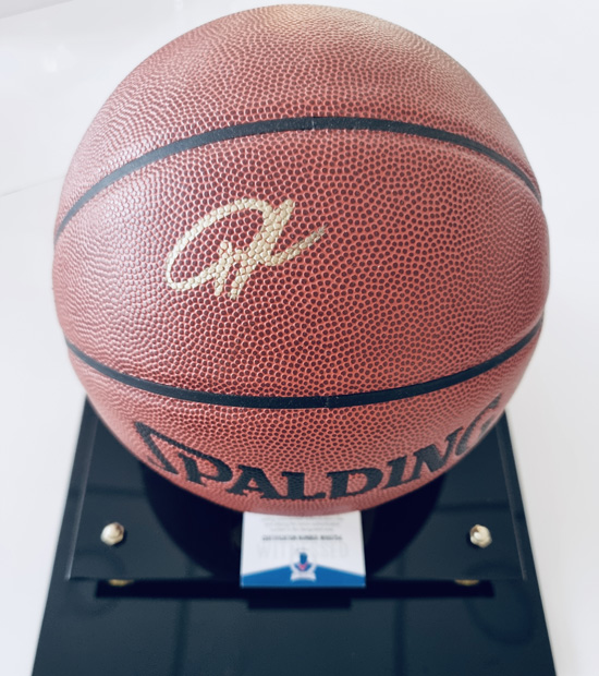 Giannis Ball