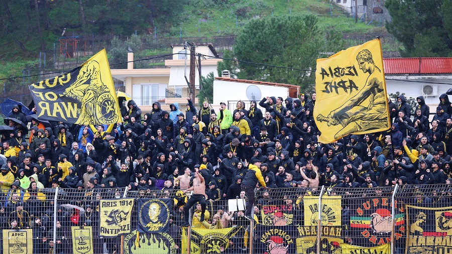 Οι οπαδοί του Αρη στη Λιβαδειά