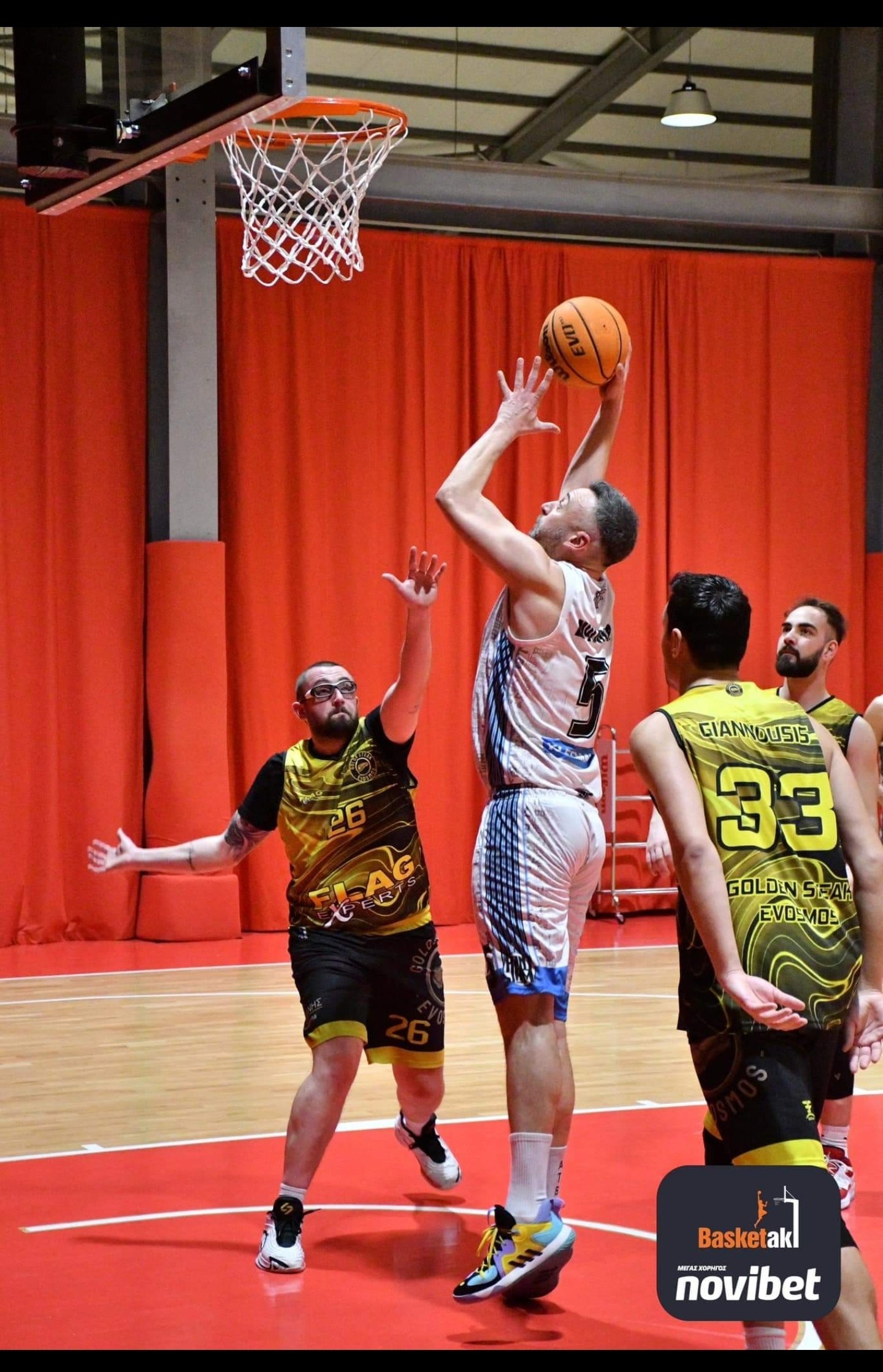 Από αγώνα για το basketaki