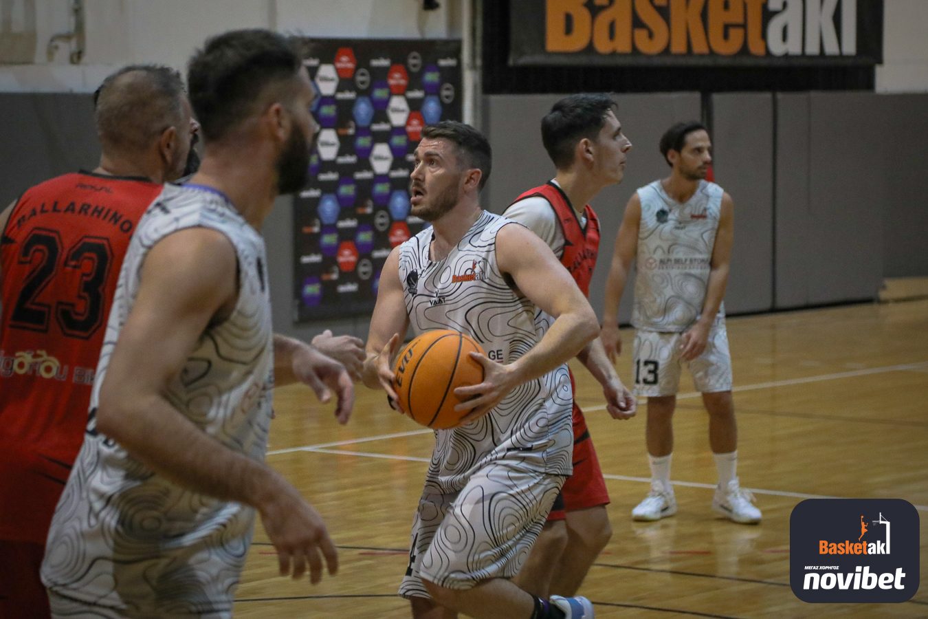 Από αγώνα για το basketaki