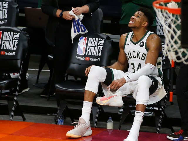 Giannis Finals Bench