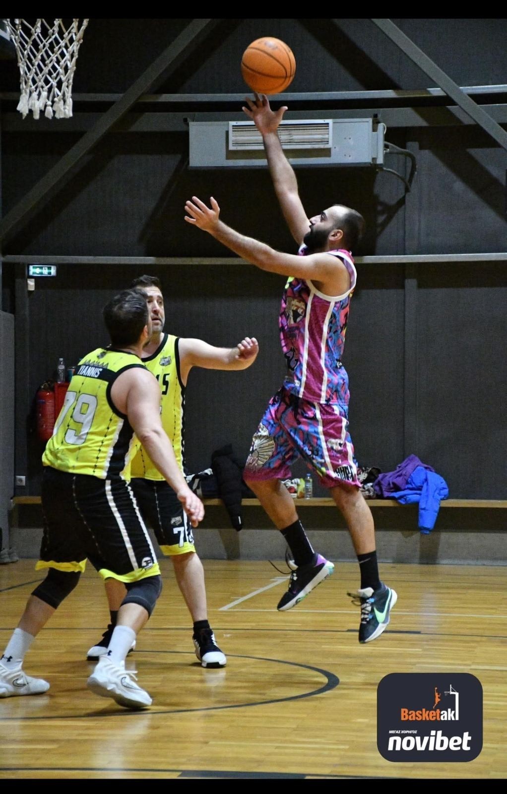 Από αγώνα για το basketaki